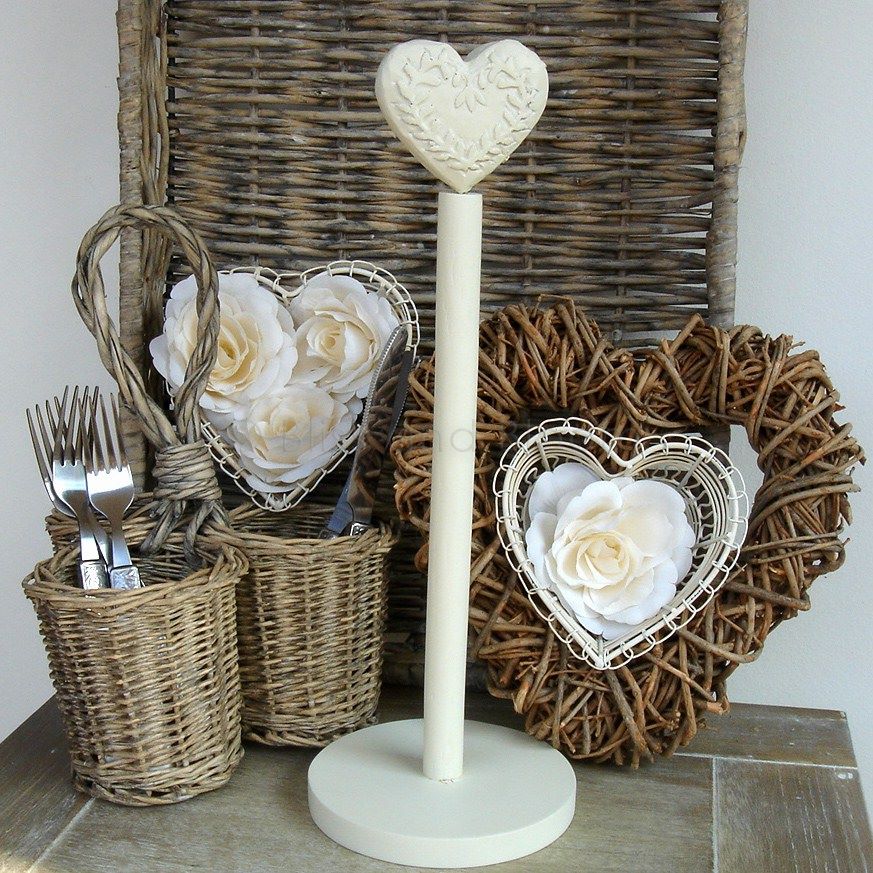 Wooden heart kitchen roll holder Bliss and Bloom